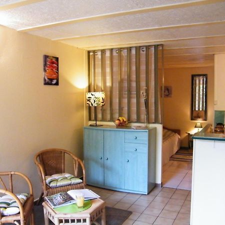 Villa Des Capucins ليوكسيل لو بينز المظهر الخارجي الصورة