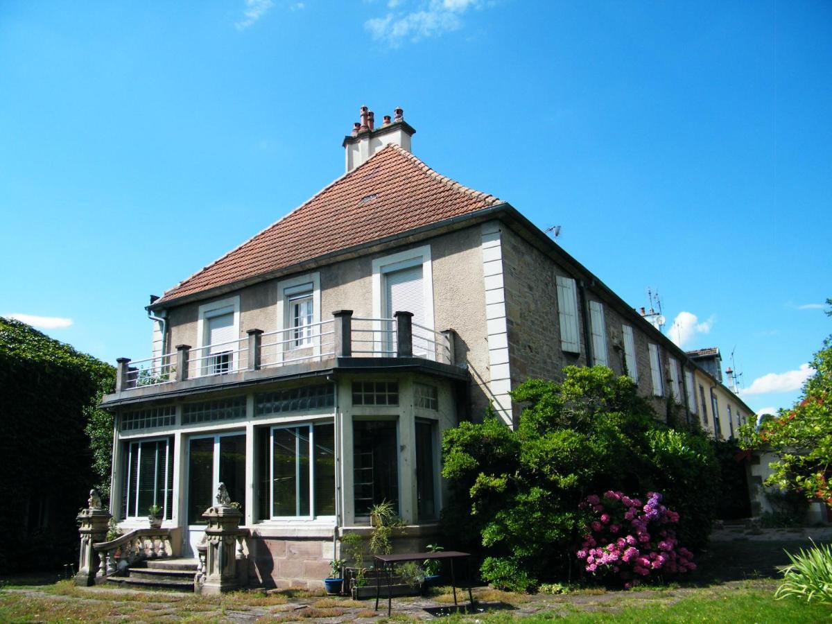 Villa Des Capucins ليوكسيل لو بينز المظهر الخارجي الصورة