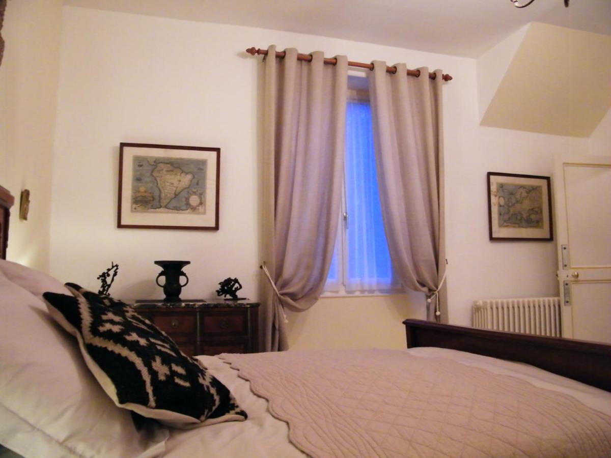 Villa Des Capucins ليوكسيل لو بينز المظهر الخارجي الصورة