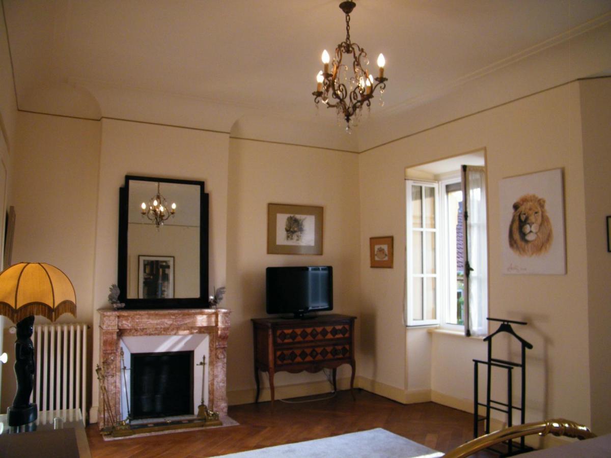 Villa Des Capucins ليوكسيل لو بينز المظهر الخارجي الصورة